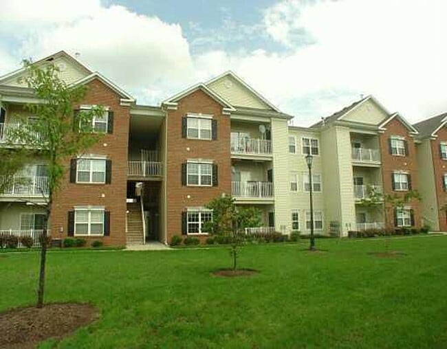 Building Photo - 834 Dominick Ct