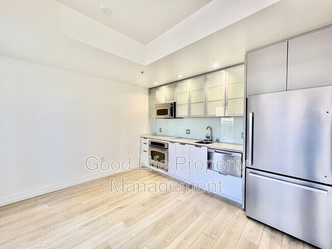 Foto del edificio - 575 Sixth Ave