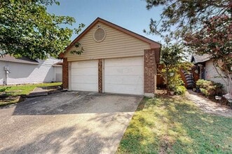 Building Photo - 4028 Scarsdale Ln