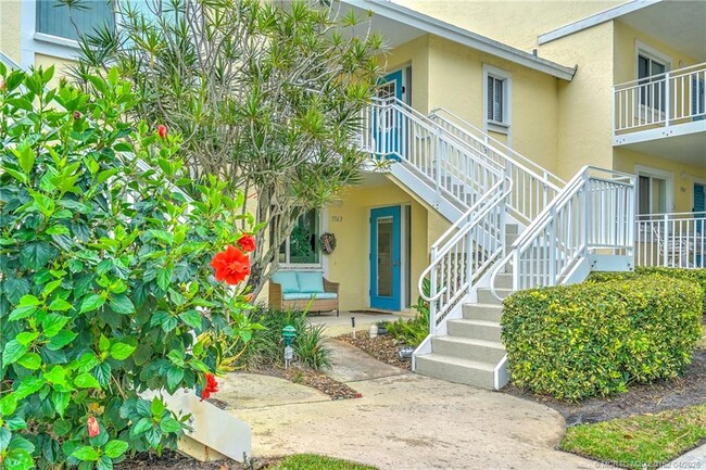 Building Photo - 5563 NE Gulfstream Way