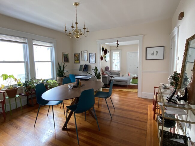 Dining room to living room - 81 Pearson Rd