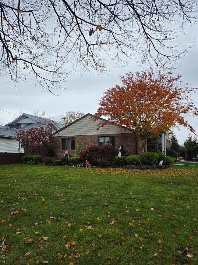 Building Photo - 2984 Trinity St