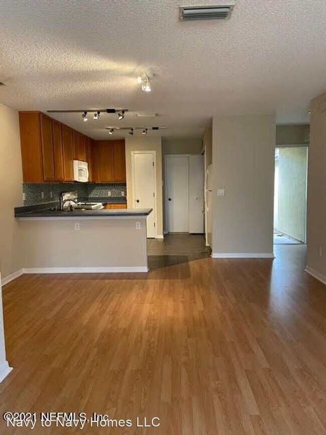 Foto del edificio - 2 br, 2 bath House - 7717 Highchair Lane