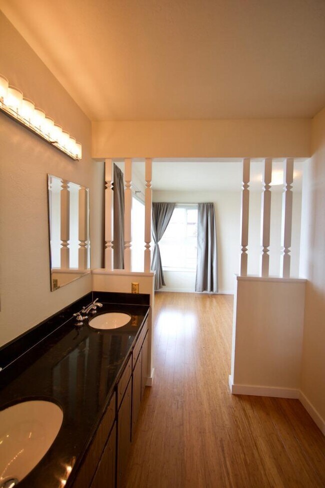 Foto del edificio - 342 Coral Ridge Dr