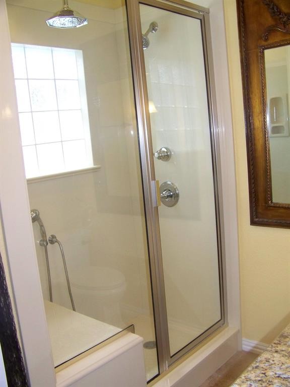 Foto del edificio - 5853 Inwood Dr