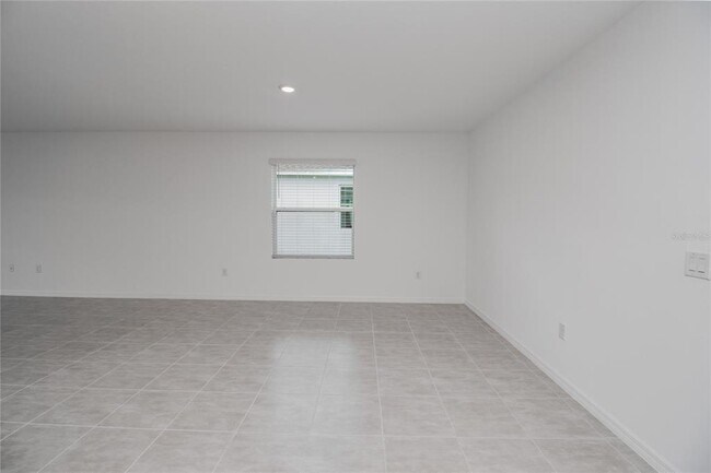 Foto del edificio - 2068 Babbling Brk Blvd