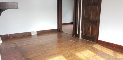 Building Photo - 46 Roanoke Pkwy