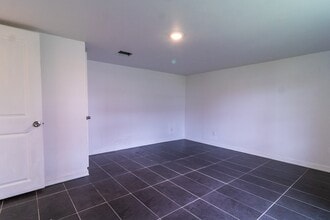 Building Photo - 3615 Legion St