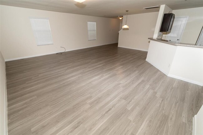 Building Photo - 5714 Plantation Forest Dr