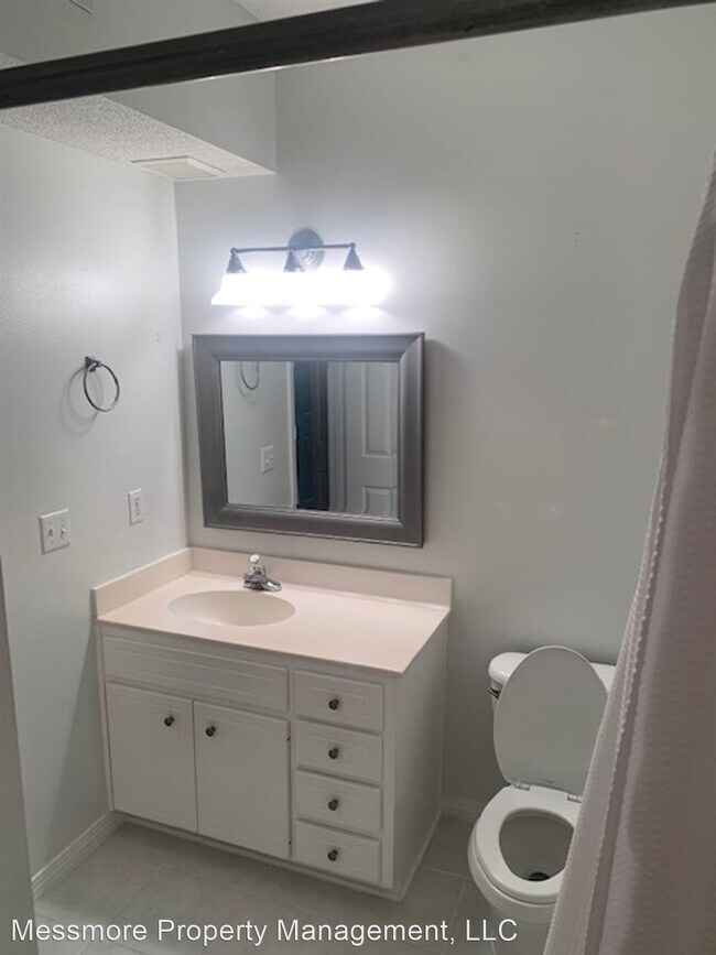 Building Photo - 2 br, 2 bath House - The Oaks 1501 N Parti...