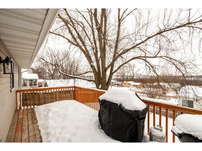 Foto del edificio - 714 36th St SW