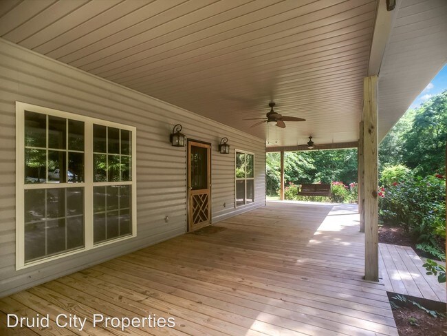 Building Photo - 3 br, 2 bath House - 8201 Lake Judson Road
