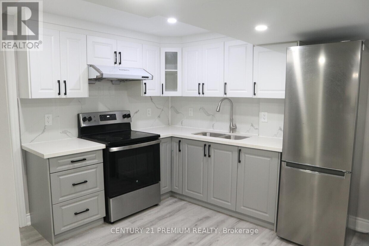 Primary Photo - 25 Sewells Ln