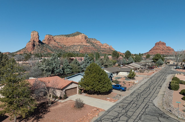 Building Photo - 115 Canyon Diablo Rd