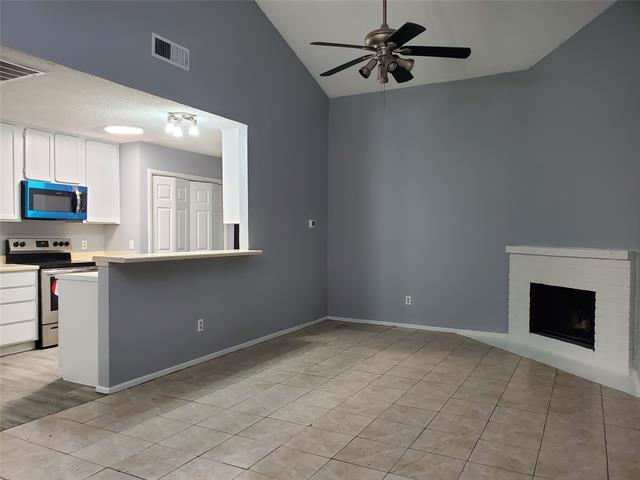 Foto del edificio - 111 W Timberview Ln