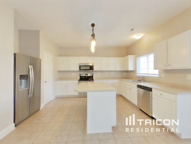 Building Photo - 4327 Stone Mountain Dr