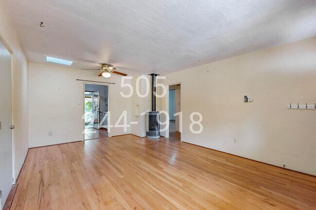 Building Photo - 1317 Princeton Dr NE