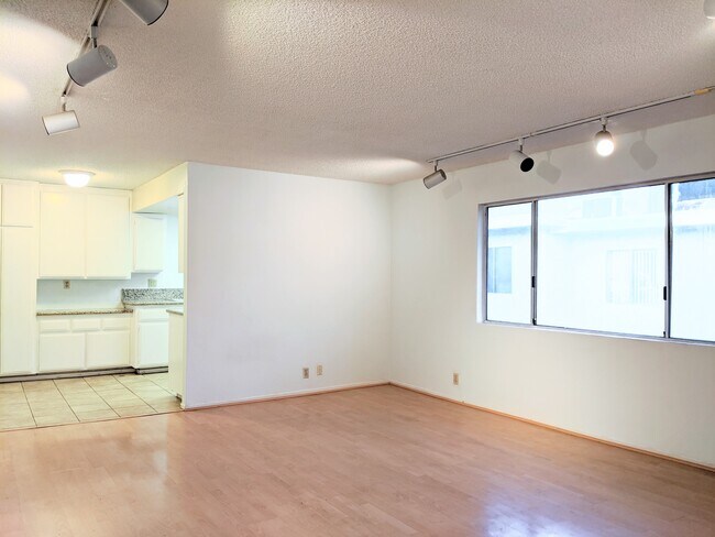 Living and Dining Area - 1817 Pepper St