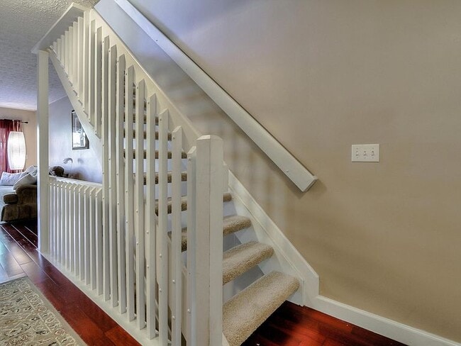Foyer Entrance - 5684 Mango Ln