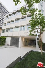 Building Photo - 10366 Wilshire Blvd