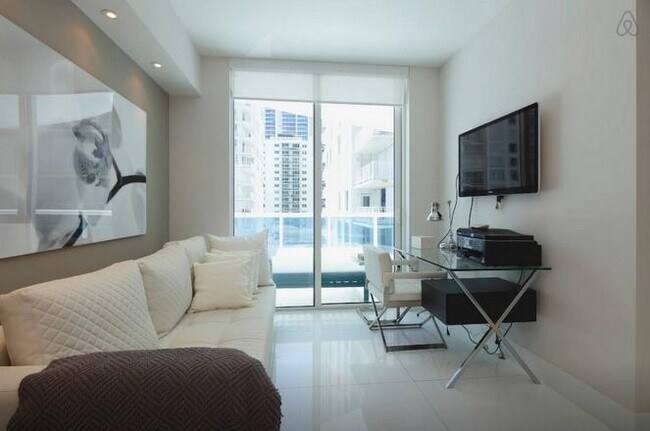 Foto del edificio - 2711 S Ocean Dr