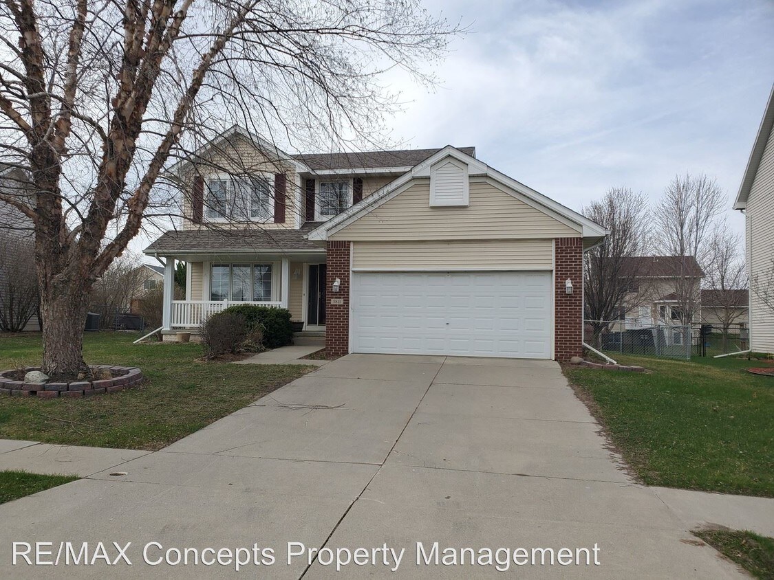 Foto principal - 3 br, 3 bath House - 3815 Hyde Ave