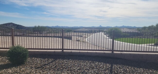 Foto del edificio - 3185 Blue Agave Ln