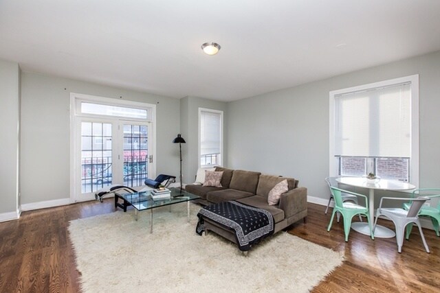 Foto principal - 1848 N Western Ave