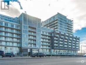 Building Photo - 565-565 Wilson Ave