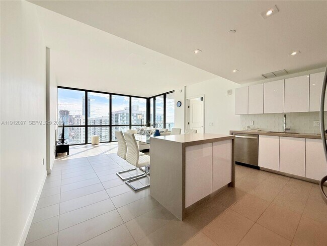 Foto del edificio - 1600 NE 1st Ave