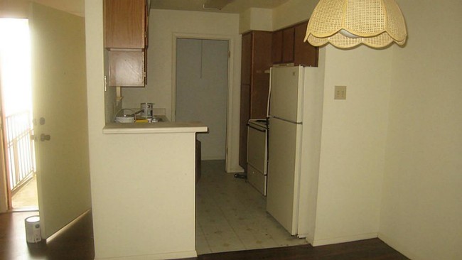 Building Photo - 13480 S Thorntree Dr
