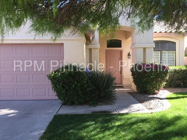 Foto del edificio - 2132 W Myrtle Dr