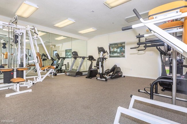 Foto del edificio - 2 br, 2 bath  - 1100 E Adoue St # 1844