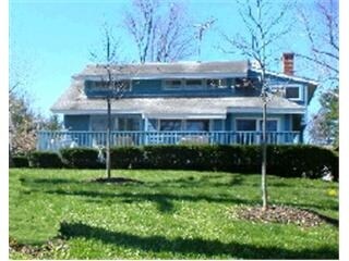 Primary Photo - 40 Hurst Ave