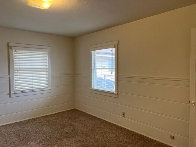 Building Photo - LSSCHF2790