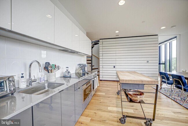 Foto del edificio - 57 N St NW