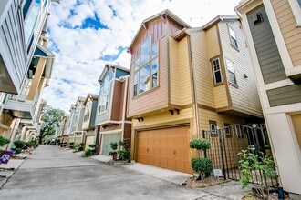 Building Photo - 760 Nicholson St