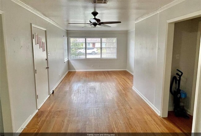 Foto del edificio - 4725 Kinglet St