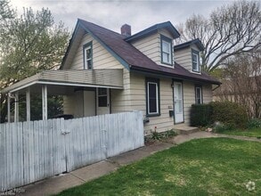 Building Photo - 1920 17th St SW