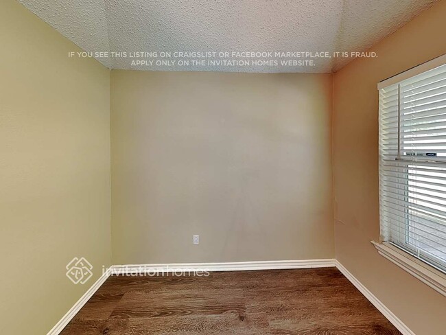 Building Photo - 1208 Brookfield Ln