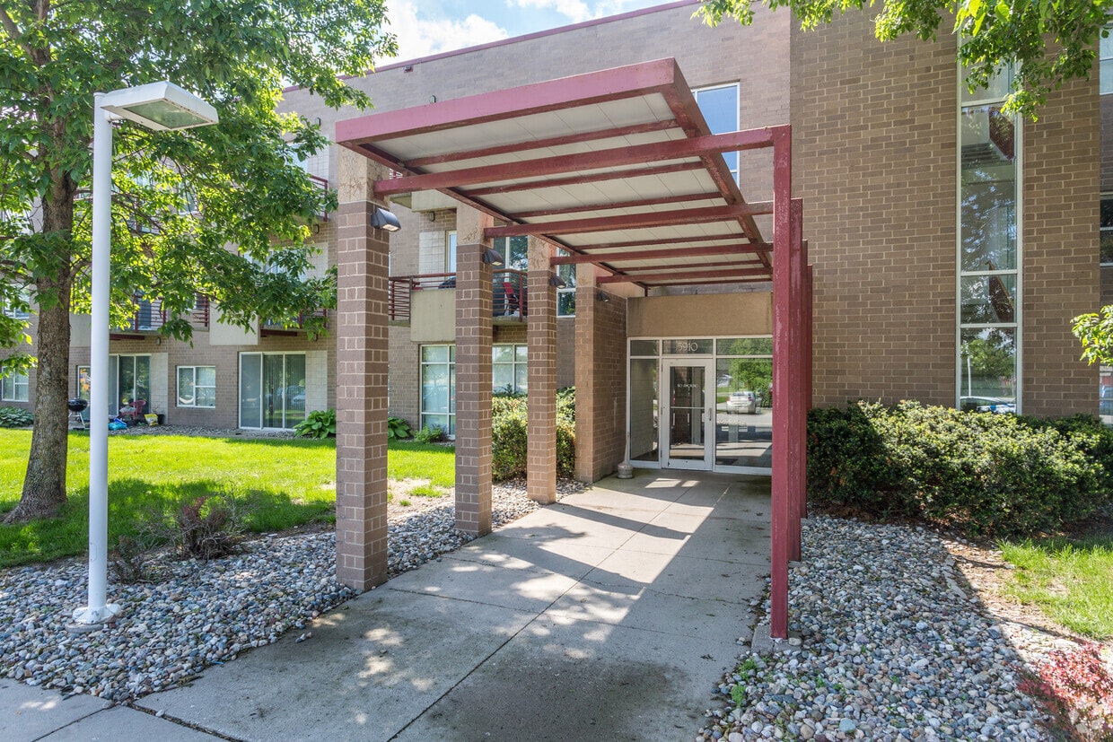 West Field Apartments Apartments in Ames, IA