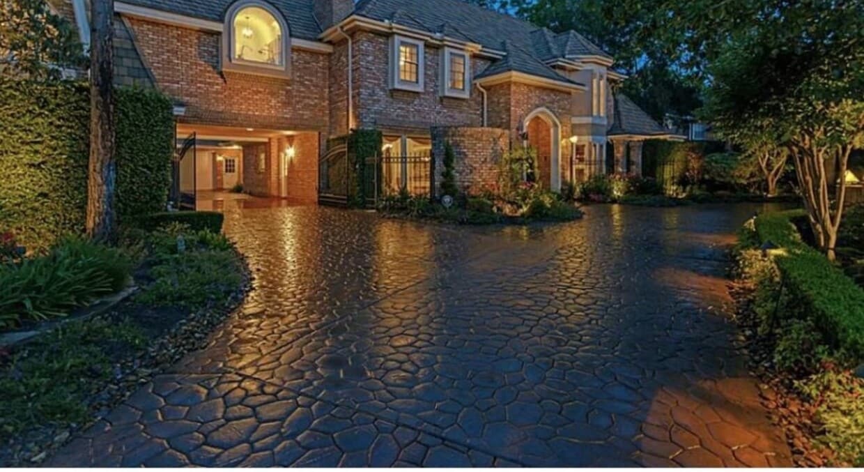 Primary Photo - 2819 Cedar Woods Pl