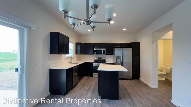 Building Photo - 4 br, 2.5 bath House - 6056 Shale Crescent Dr