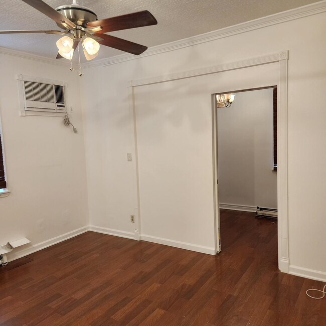 Building Photo - 280 Belmont Ave