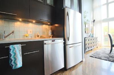 Foto del edificio - 2208 W Diversey Ave