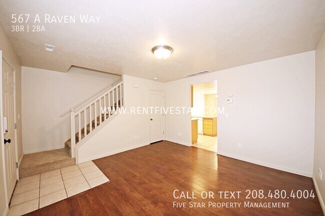 Foto del edificio - 567 Raven Way