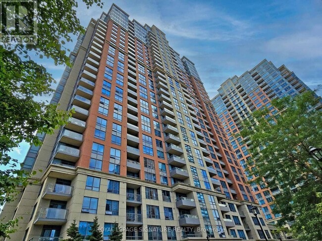 Building Photo - 25 Viking Ln