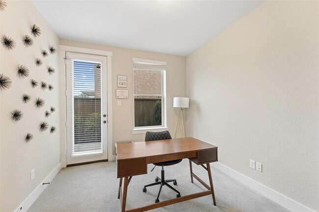 Foto del edificio - 12535 Holly Blue Ln