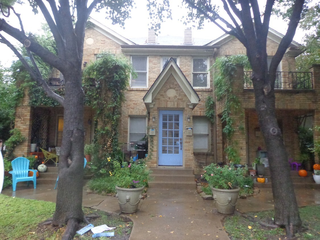 4001 Hawthorne Ave, Dallas, TX 75219 Apartments in Dallas, TX