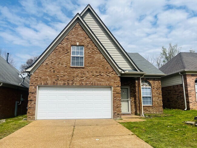 Building Photo - 6836 Kamali Ave